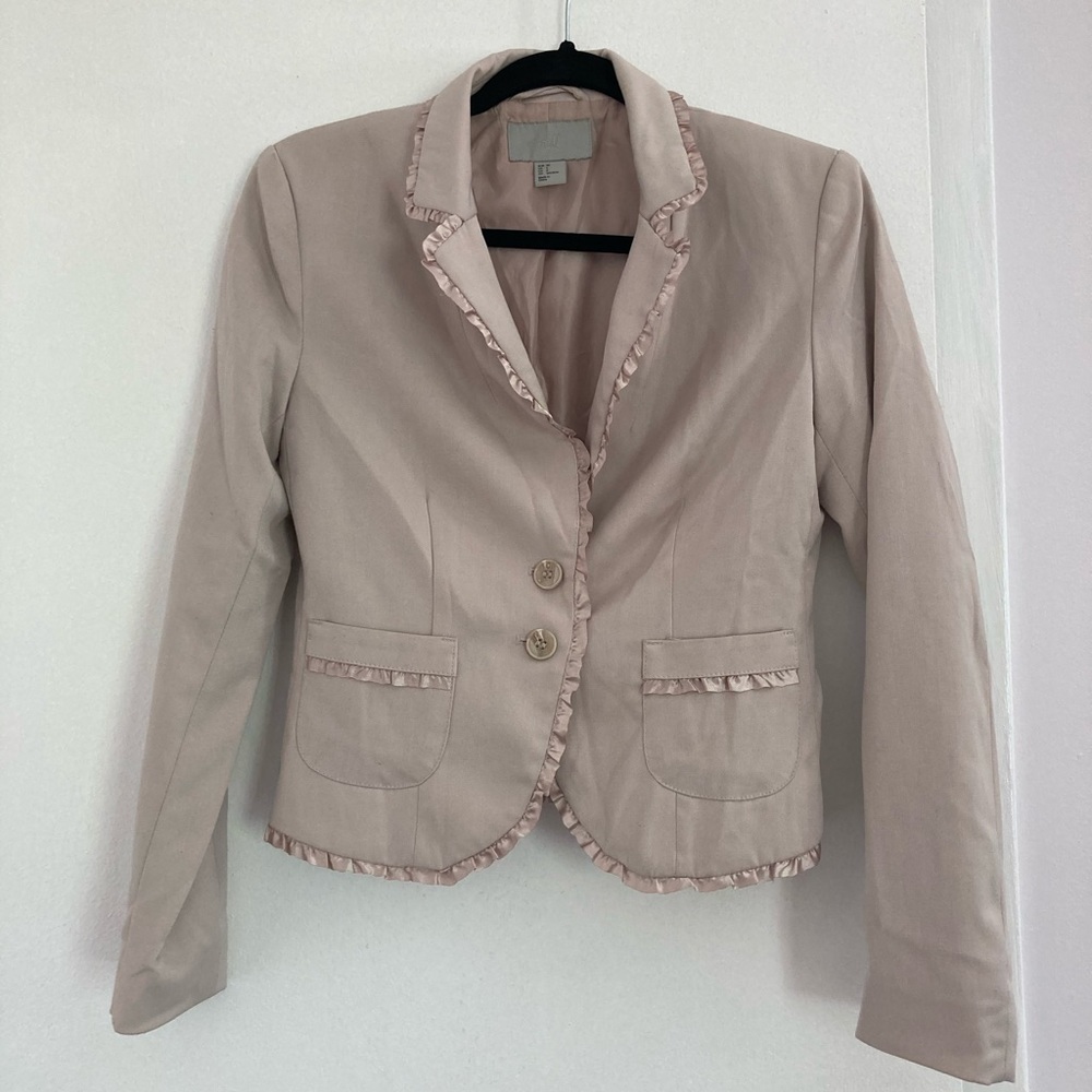 H&M Ruffle Satin Blazer!